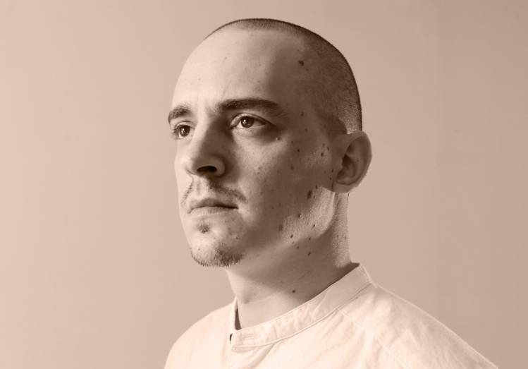 Benjamin Cestac crâne rasé